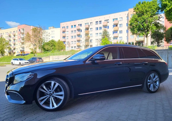 Mercedes-Benz Klasa E cena 84900 przebieg: 270000, rok produkcji 2019 z Nysa małe 232